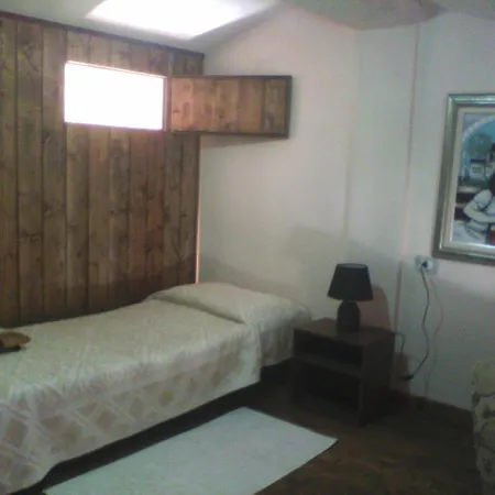 Hotell Valle Del Cedrino 2*