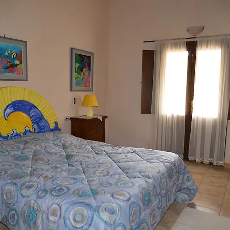 Hotell Valle Del Cedrino 2*