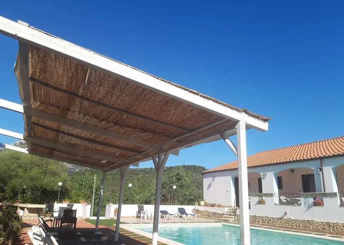 Valle Del Cedrino 2* Galtellì